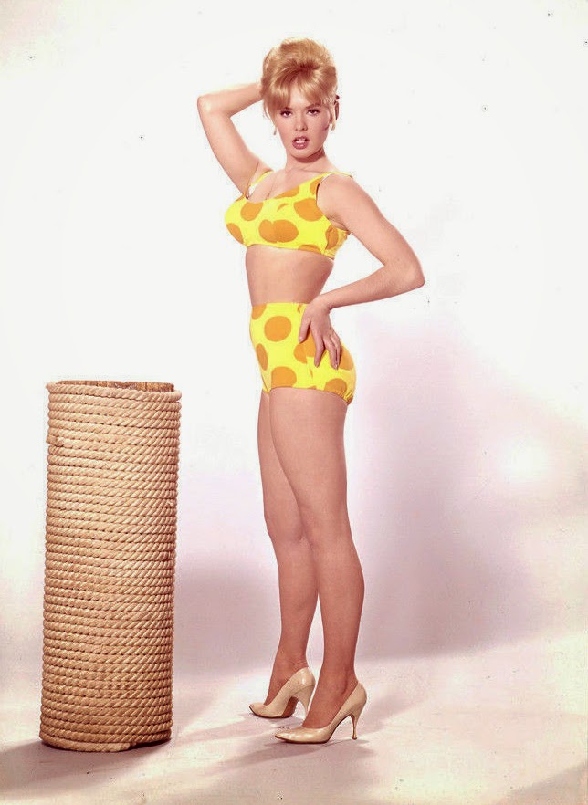 Joey Heatherton in a polka dot bikini | 24 Femmes Per Second